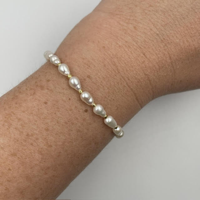 Classic Pearl Bracelet