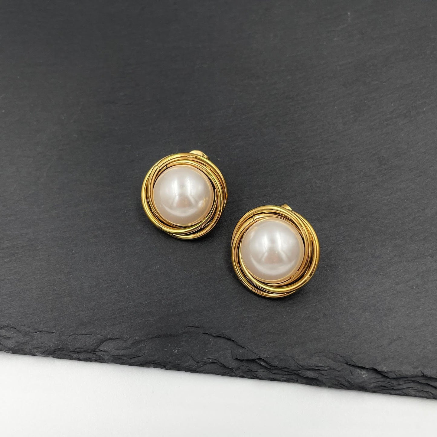 The Pearl Touch Earrings - Γυναικεία Σκουλαρίκια