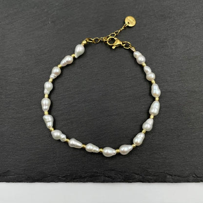 Classic Pearl Bracelet
