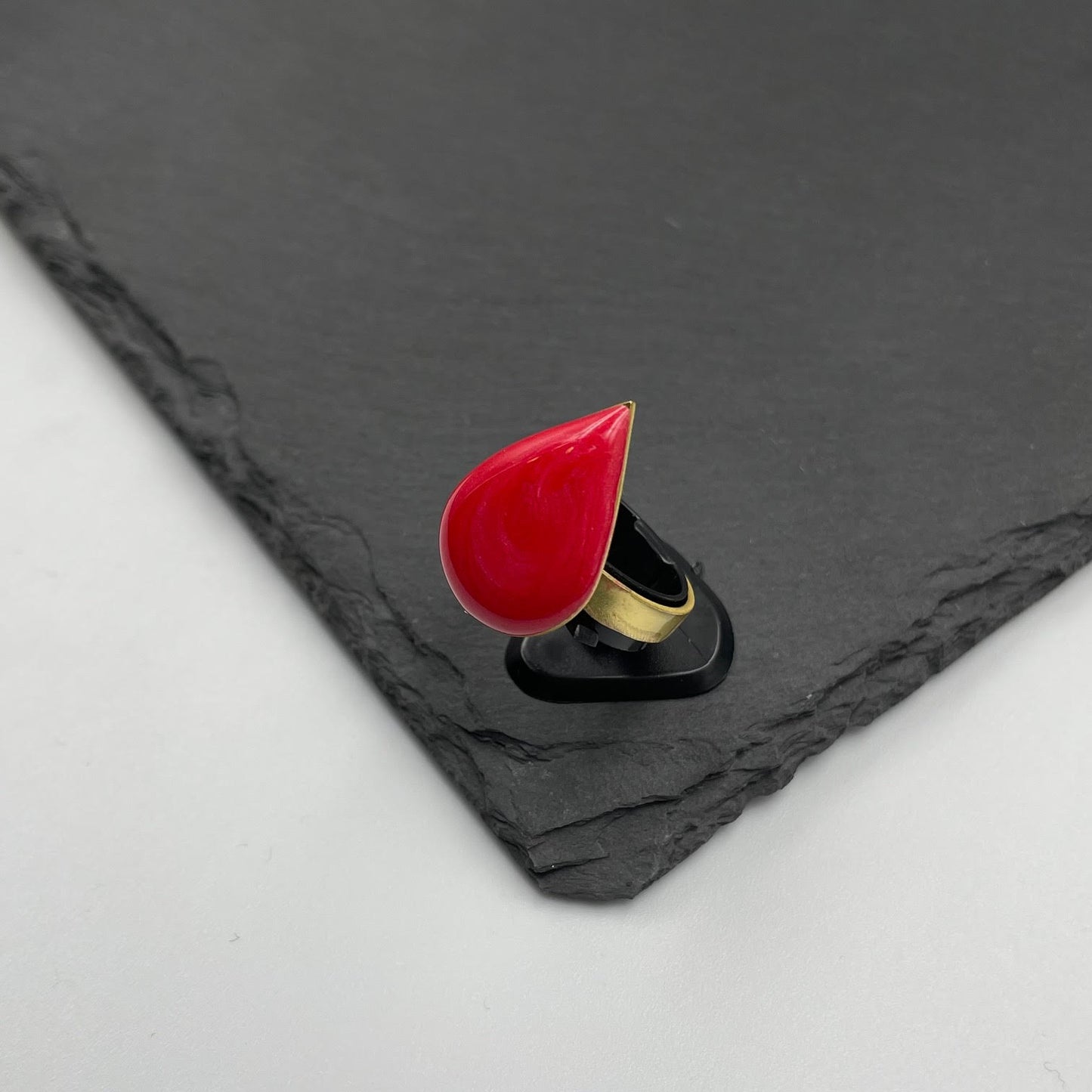 Fuchsia Flame Ring