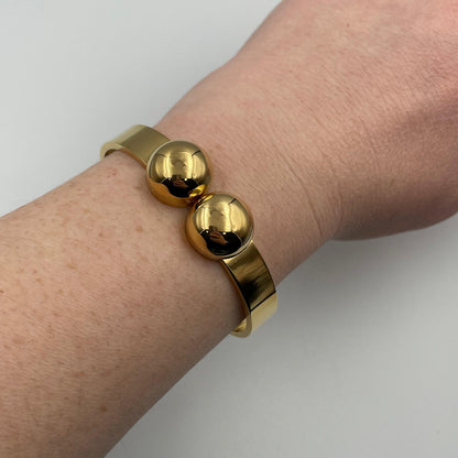 Nora Bangle