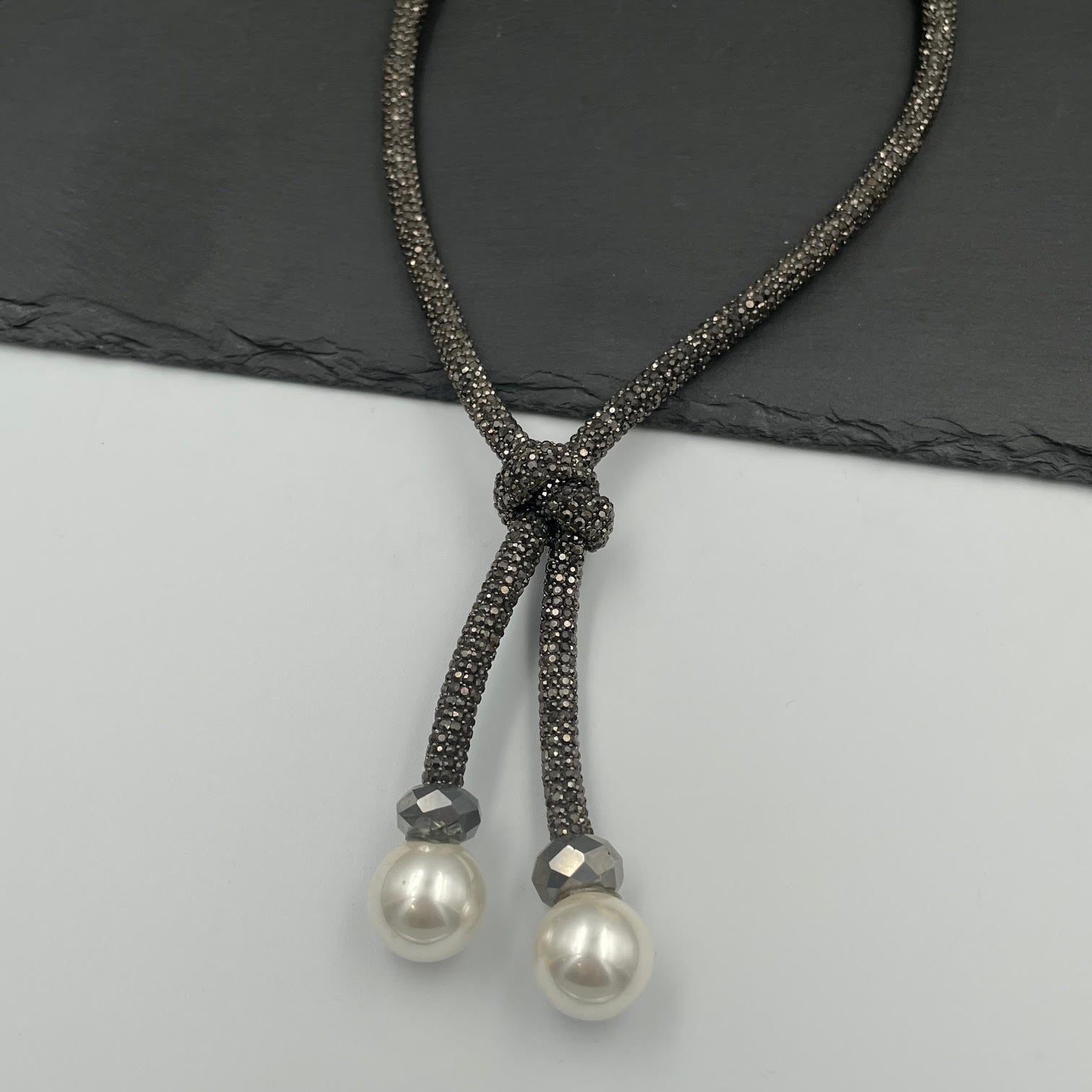 Λεπτομέρεια Celestina Necklace