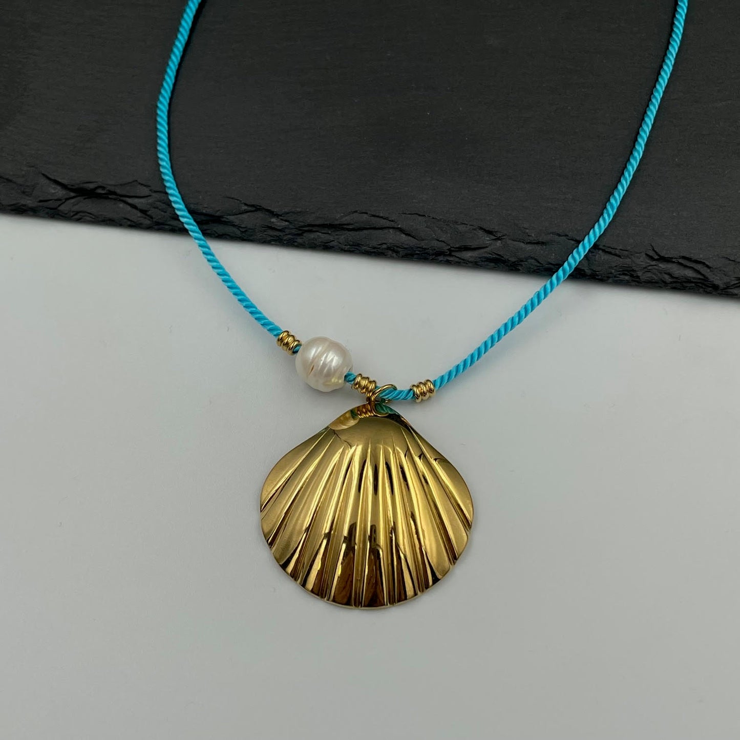 Λεπτομέρεια Corallina Necklace από ανοξείδωτο ατσάλι