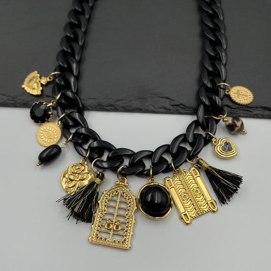Λεπτομέρεια Nerina Necklace από ανοξείδωτο ατσάλι